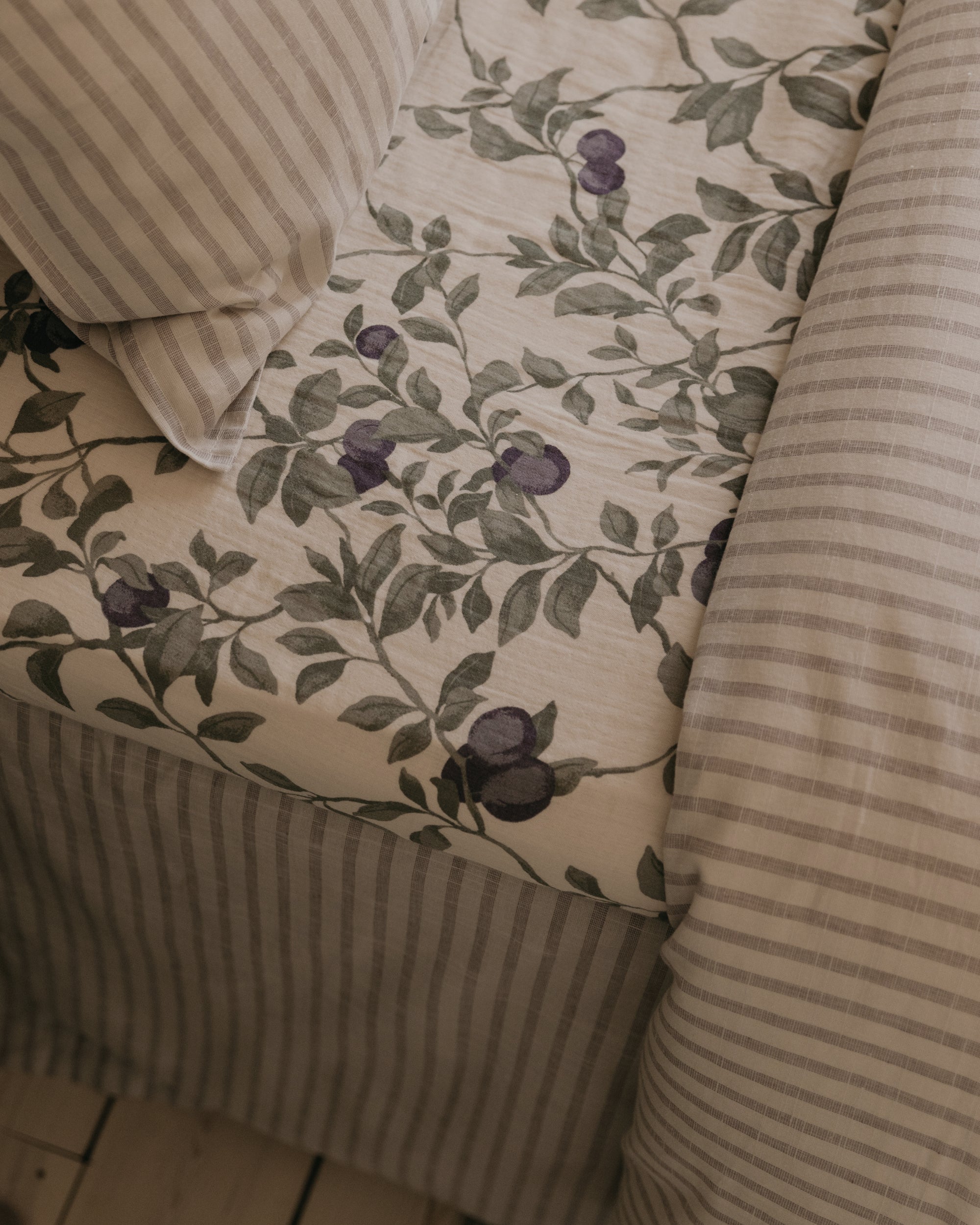 Muslin Fitted Sheet Single