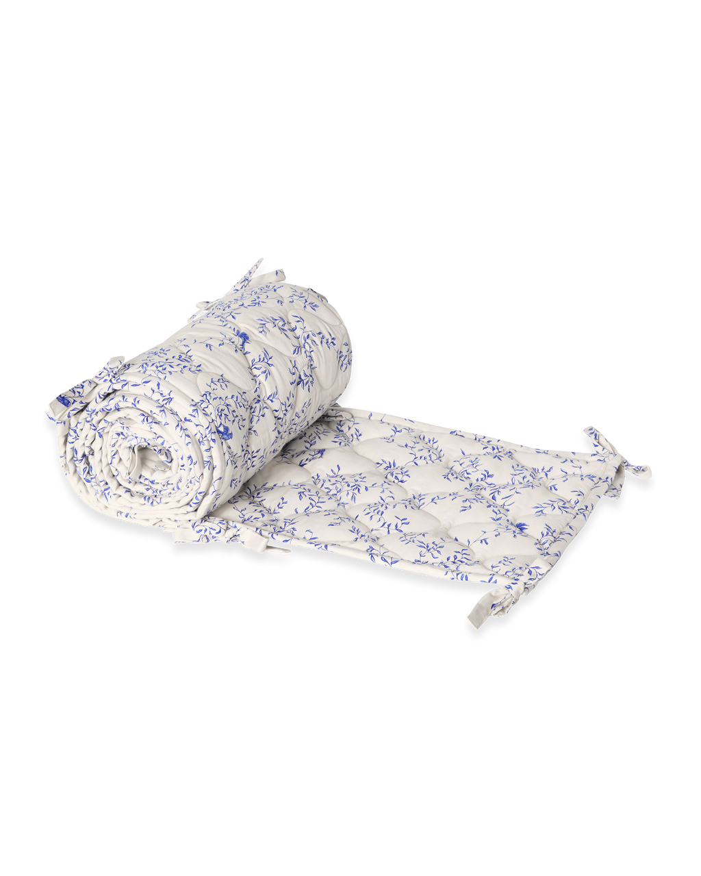 Satinquiltad spjälsängskant