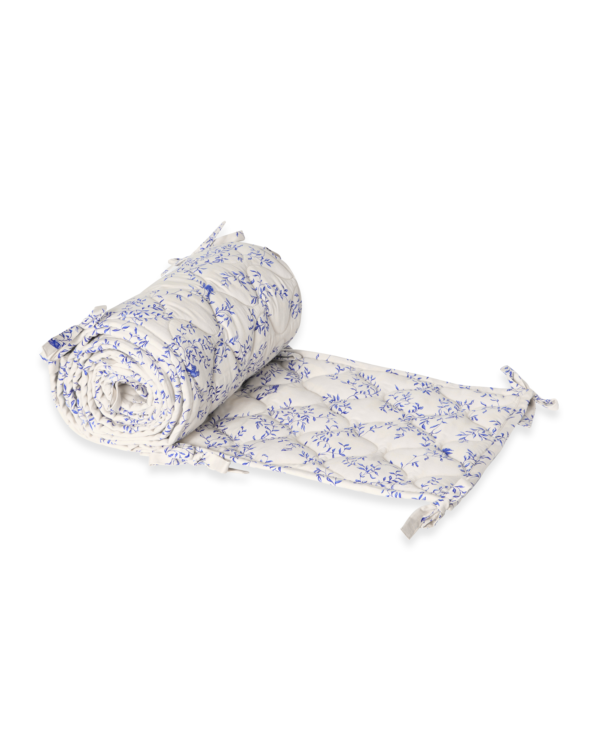 Satinquiltad spjälsängskant