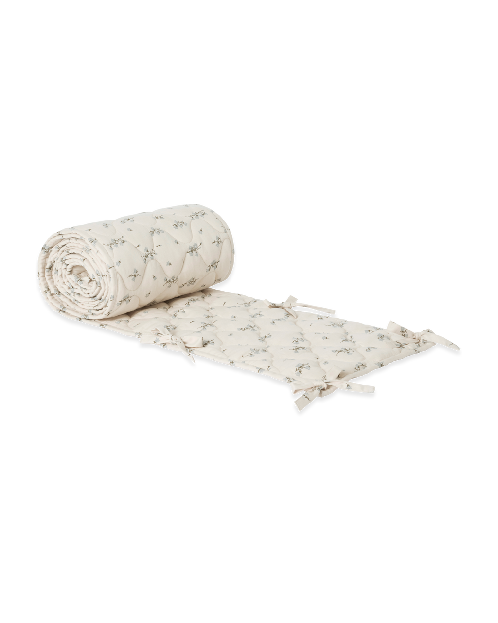 Satinquiltad spjälsängskant